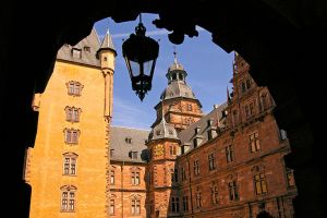 Schloss Johannisburg (Foto: Till Benzin)