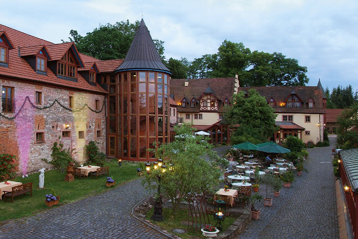 Kurfürstliches Schlosshotel Weyberhöfe