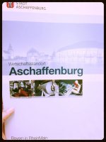 Aktuelle Ausgabe der Imagebroschüre der Wirtschaftsförderung