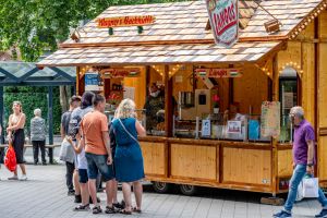 Volkfest in der Innenstadt Aschaffenburg (Foto: Till Benzin)