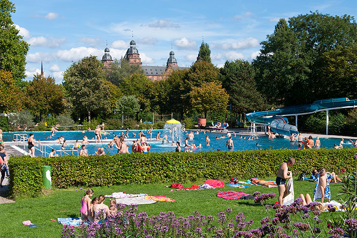 Freibad Aschaffenburg (Foto: Thomas Göttemann)