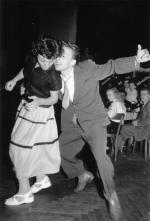  Paar tanzt Boogie Woogie