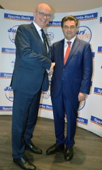  Frank Büttner, Abteilungsdirektor Marketing der Sparda-Bank Nürnberg,  Klaus Herzog, Oberbürgermeister der Stadt Aschaffenburg