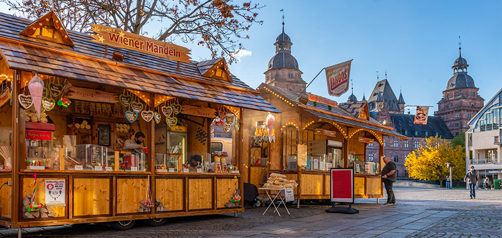Schausteller in der Innenstadt in Aschaffenburg (Foto: Till Benzin)