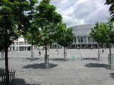 Stadthalle mit Schlossplatz