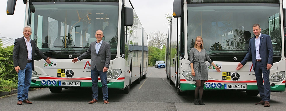 Busaufkleber zu 50 Jahre Amnesty International