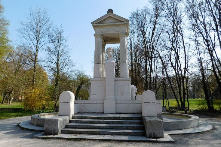 Großmutterwiese Ludwigsbrunnen ©W. Gulder