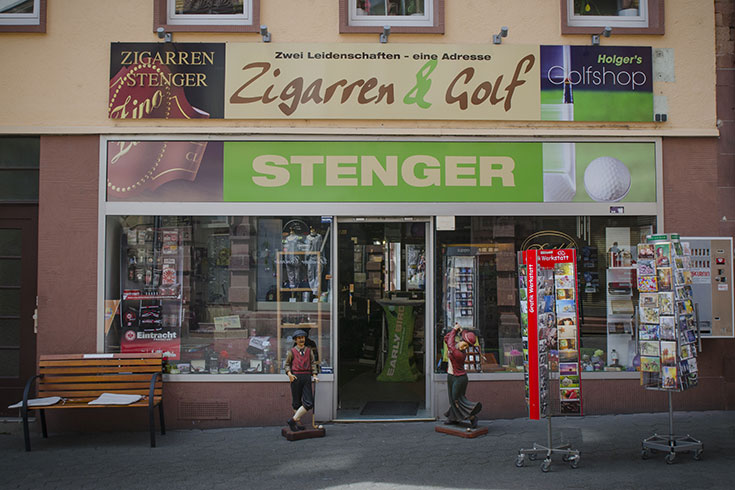 Zigarren und Golf Stenger