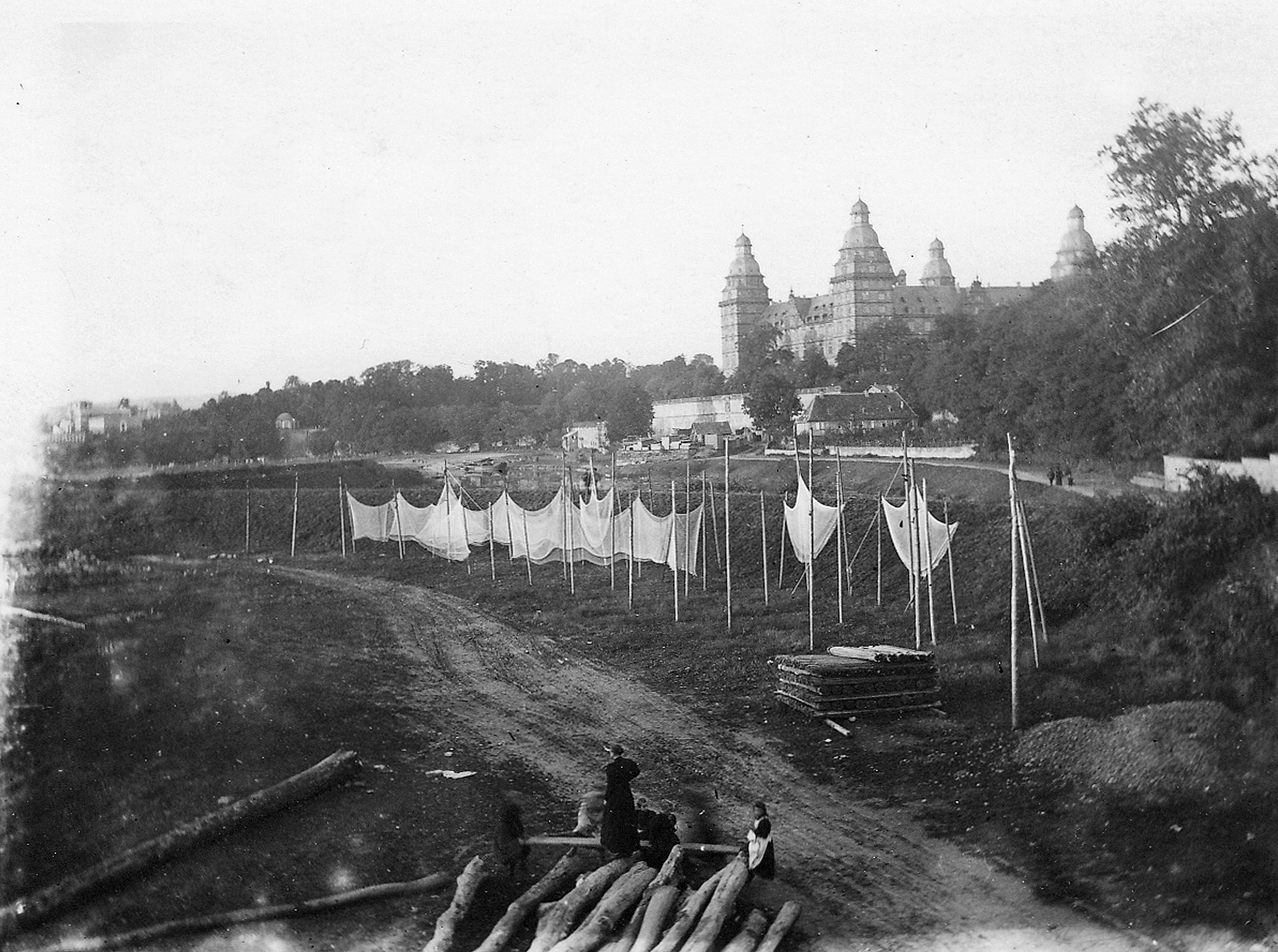 © Luftaufnahme, Sammlung Stadelmann. Stadt- und Stiftsarchiv Aschaffenburg, Ansichtskartensammlung