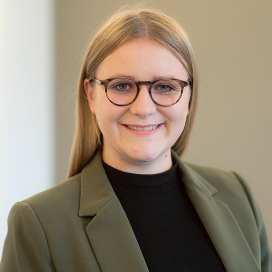 Carolin Schäffer, Studienleiterin