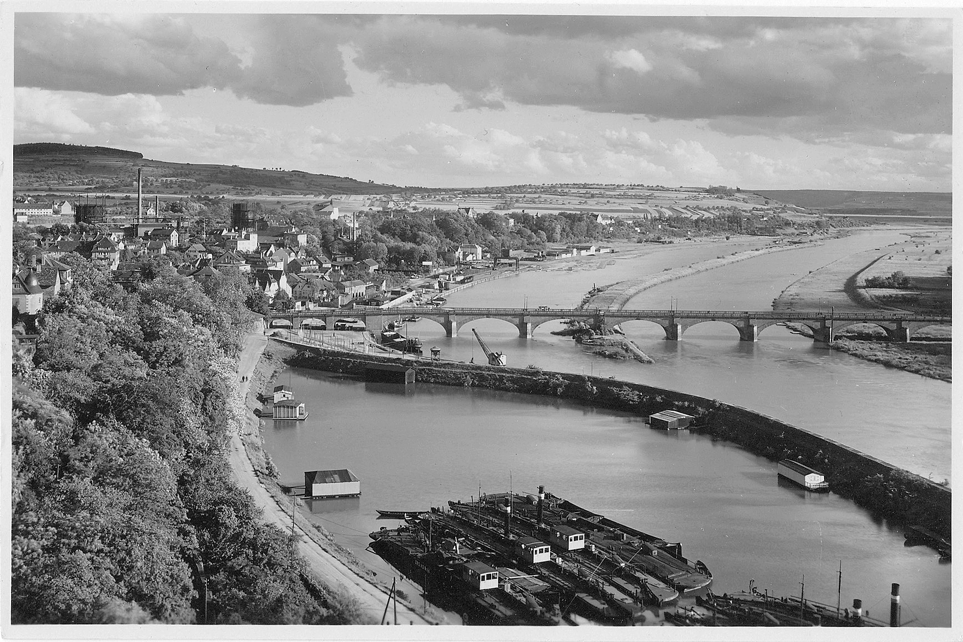 © Luftaufnahme, Sammlung Stadelmann. Stadt- und Stiftsarchiv Aschaffenburg, Ansichtskartensammlung