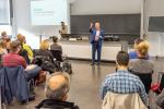  Bürgermeister und Digitalreferent Eric Leiderer bei der Begrüßung der Teilnehmer*innen 