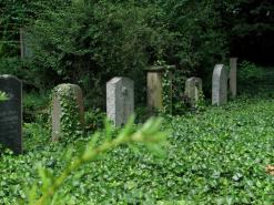  Altstadtfriedhof, Grabsteine von Kriegsgefangenen und Zwangsarbeitern