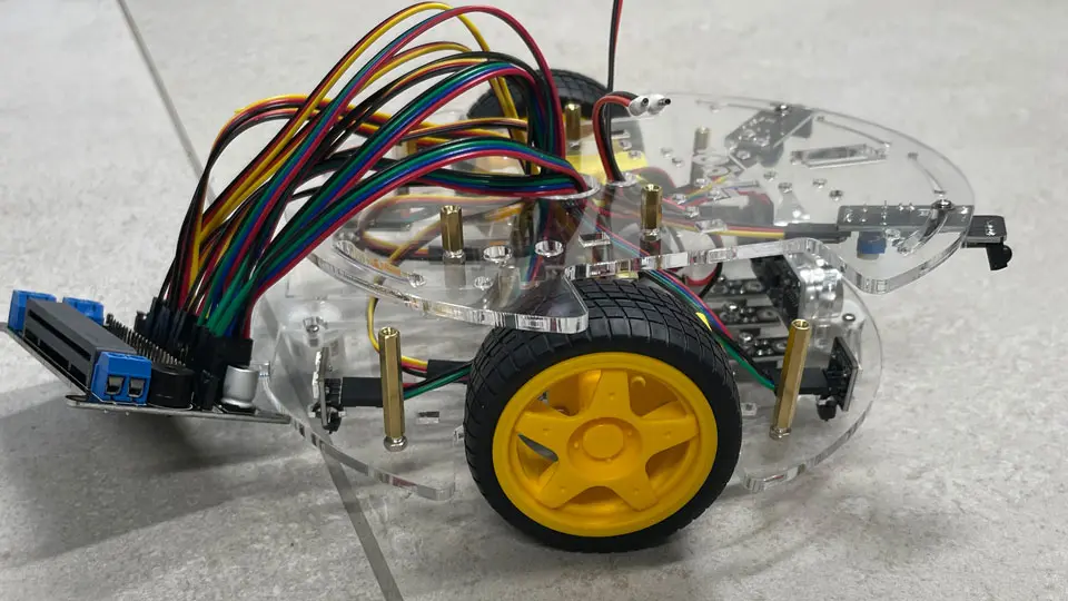 Roboterbausatz im Digitalladen