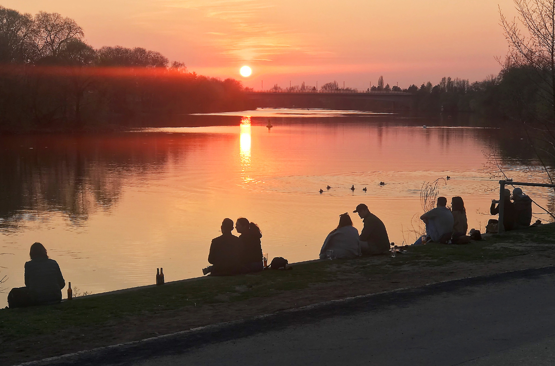 Abendstimmung am Main vor dem Thoederichsttor ©Thomas Göttemann
