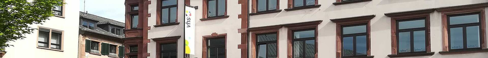 Bildausschnitt des vhs-Gebäudes Aschaffenburg