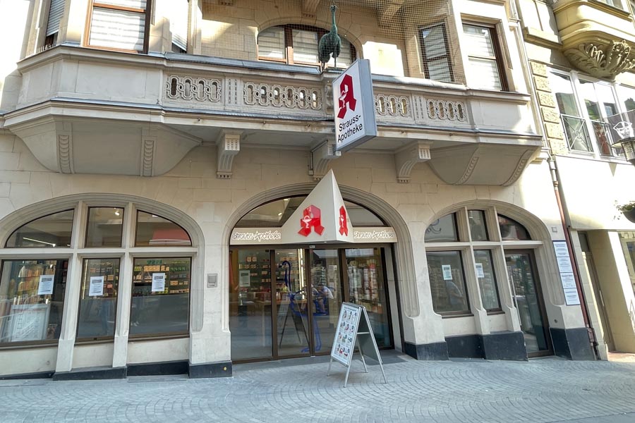 Strauss Apotheke
