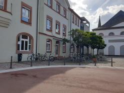 Fahrradabstellanlage am Karlsplatz