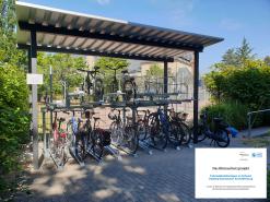 Neue Fahrradabstellanlagen am Hintereingang des Dalberggymnasiums