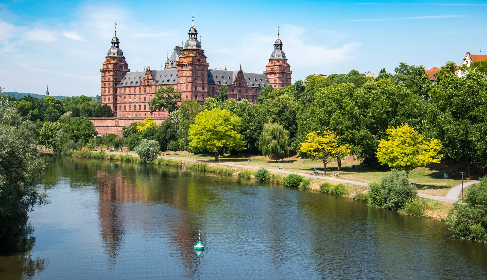 Schloss Johannisburg vor dem Main