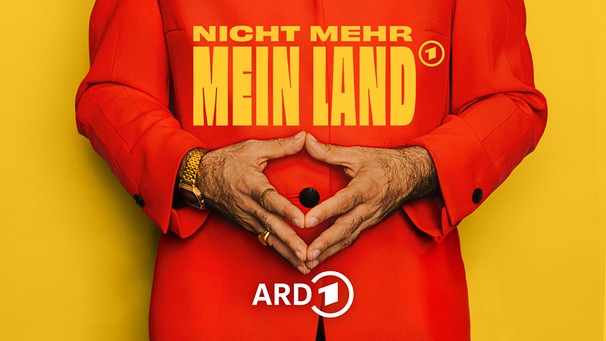 Alexander Gutsfeld als Angela Merkel für den Podcast "Nicht mehr mein Land" | Bild: BR/Max Hofstetter/Grafik: Veronika Grenzebach, Hannah Wiesner